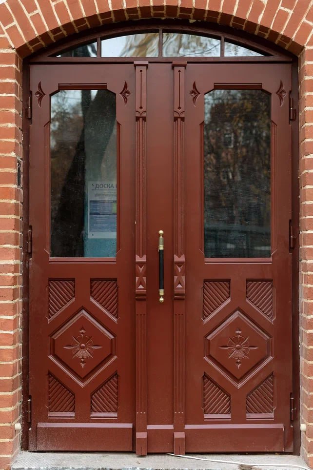 Новые двери